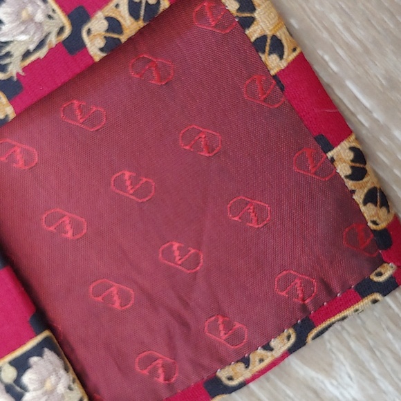 Vintage Valentino Cravatte 100% Silk Necktie - Picture 5 of 7